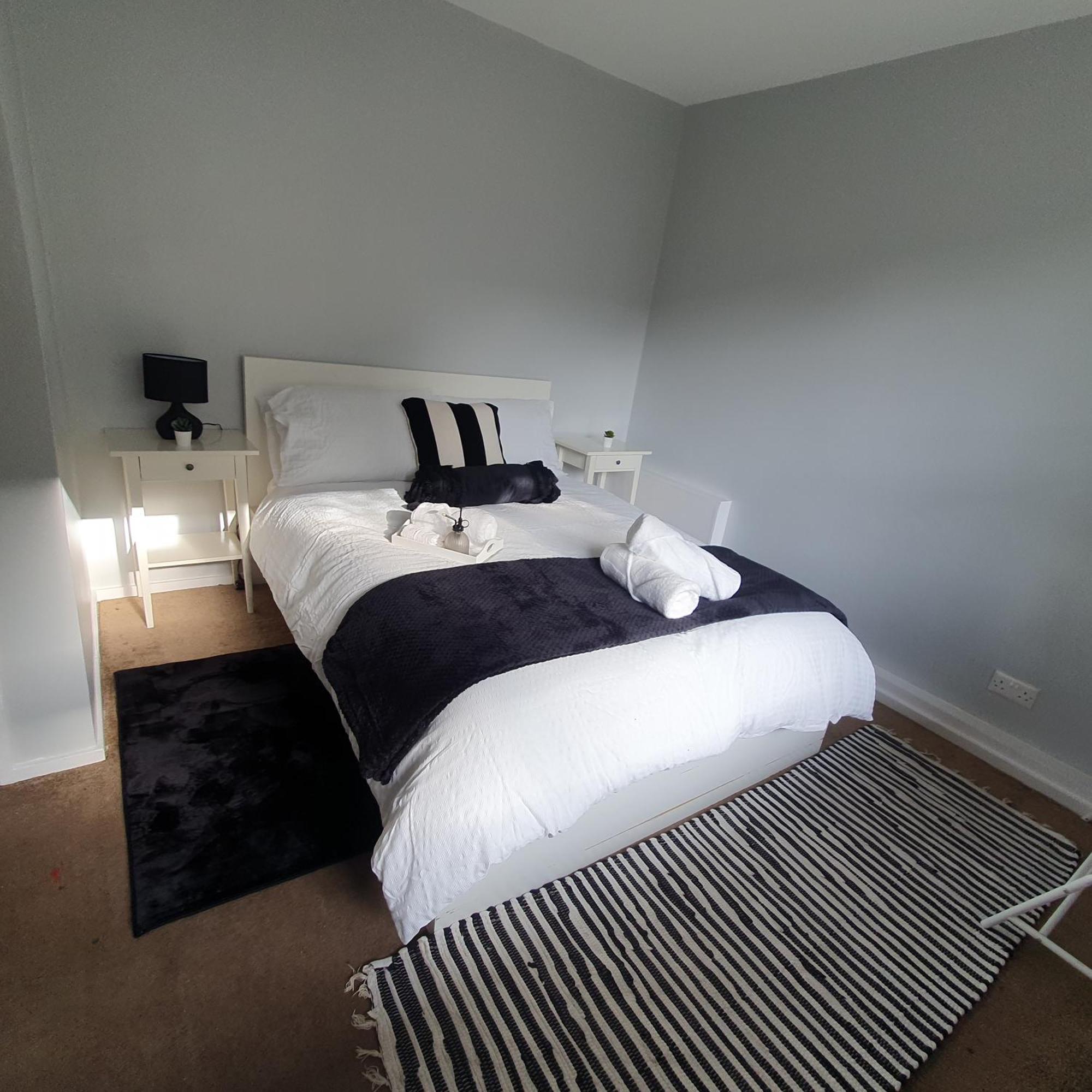 Yolo House Guest house *