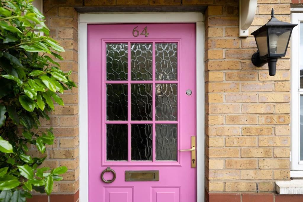 Victoria Park 2 Bedroom House W/ Garden & Parking Holiday home *