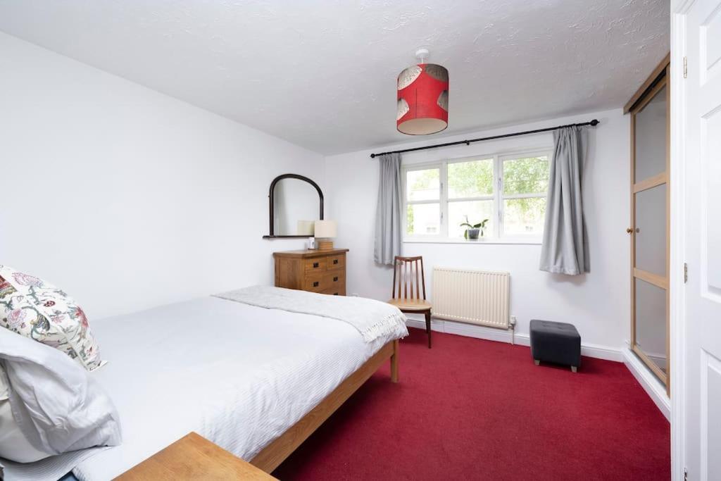 Victoria Park 2 Bedroom House W/ Garden & Parking Holiday home