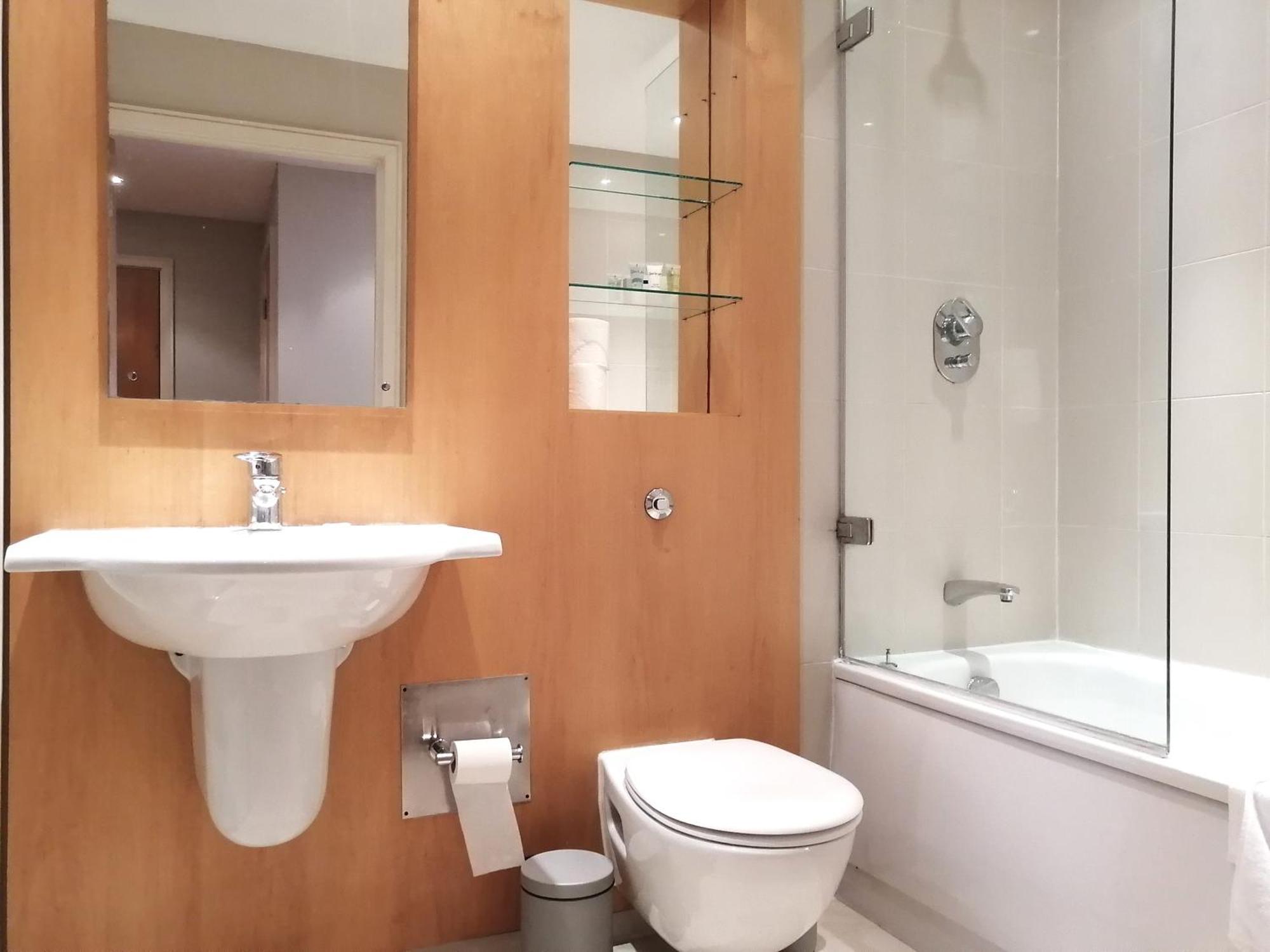 Appartement Still Life Tower Hill Executive