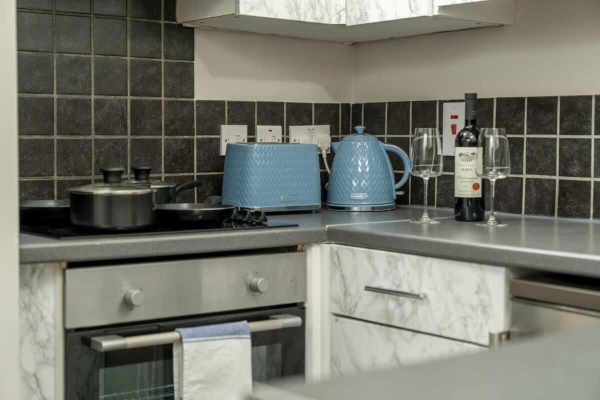 Of - Lovely Two Bedroom London