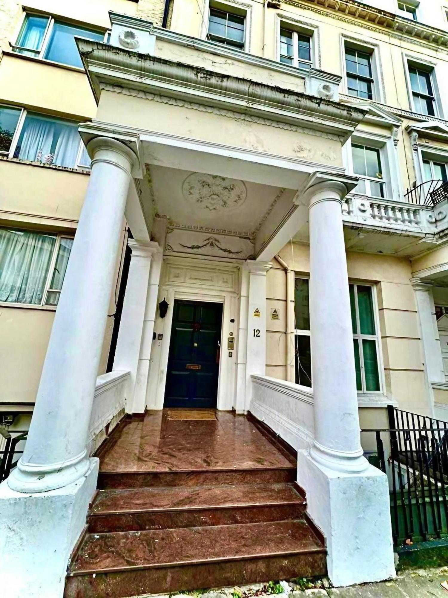 Modern Close To Hyde Park Londra
