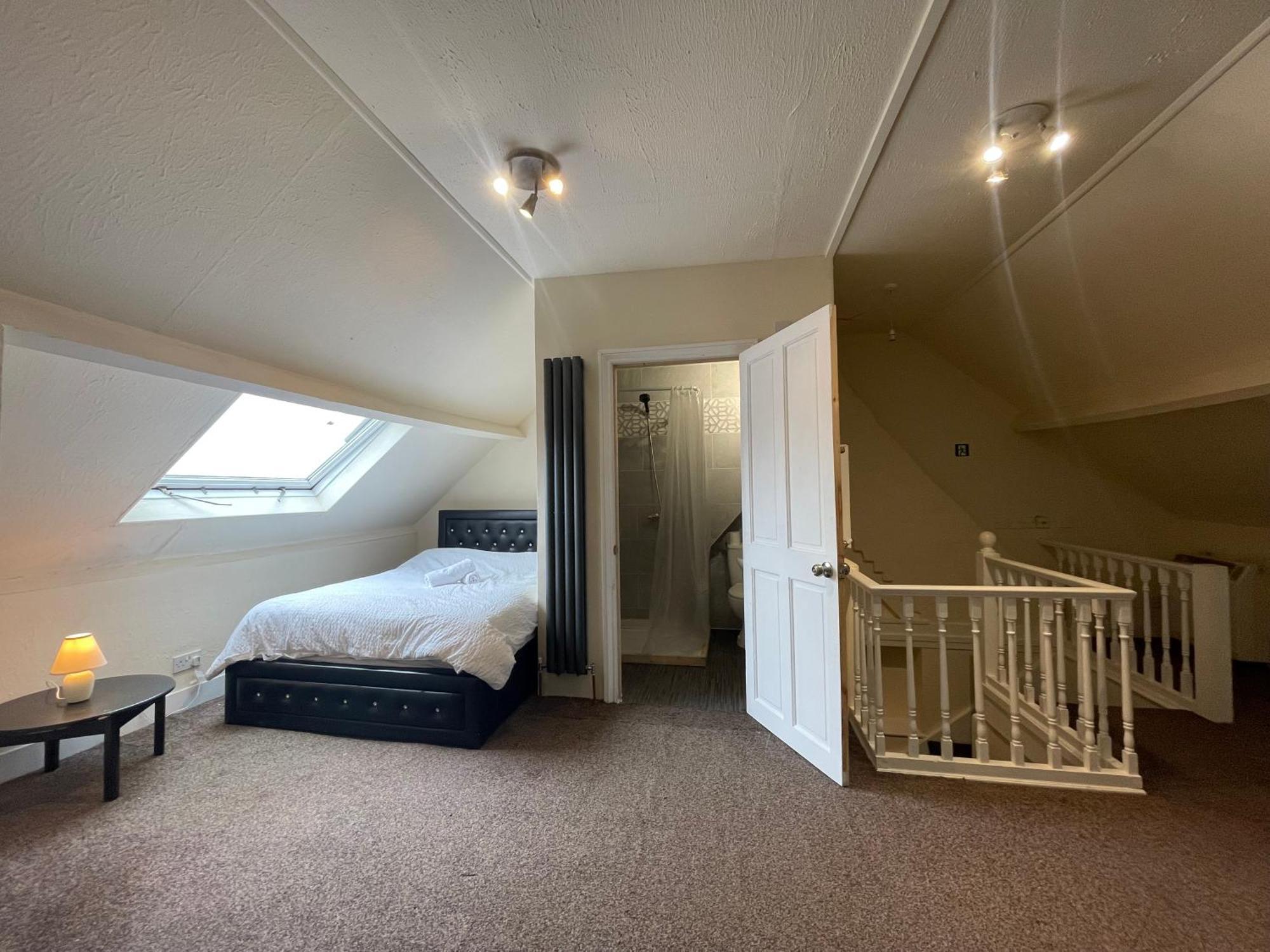 Rum i privatbostad With Private Bathroom And Shared Kitchen London