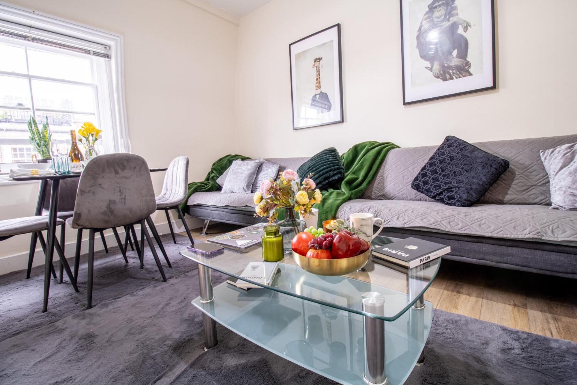 Cosy 2-bedroom In Mayfair 8cb - 4th Floor No Elevator Lägenhet *