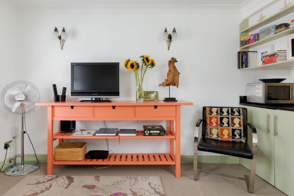 Stylish With Private Rooftop In Covent Garden * Londra