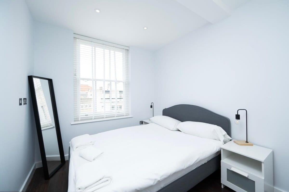Stylish 3br Flat In The Heart Of Soho Leilighet *