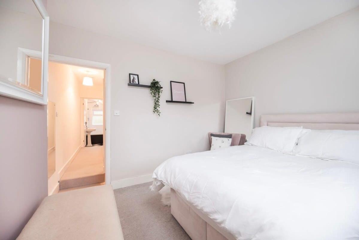 Lovely 2br House In Norwood Junction Vakantiehuis Londen
