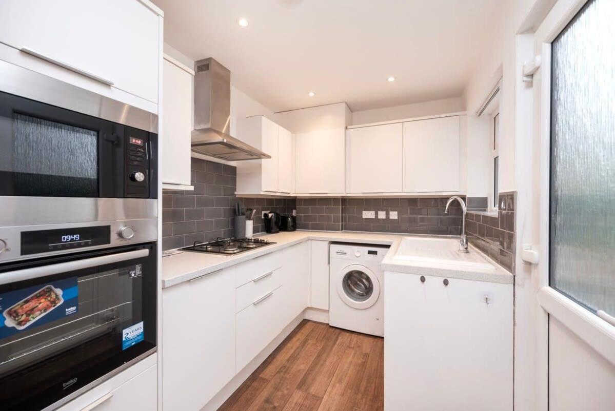 Lovely 2br House In Norwood Junction * Londen