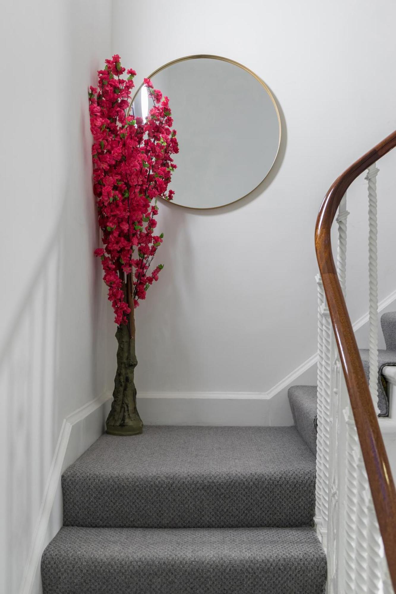Appartement Luxury 3 Bedroom Duplex With Pool Table - 4hs Londen