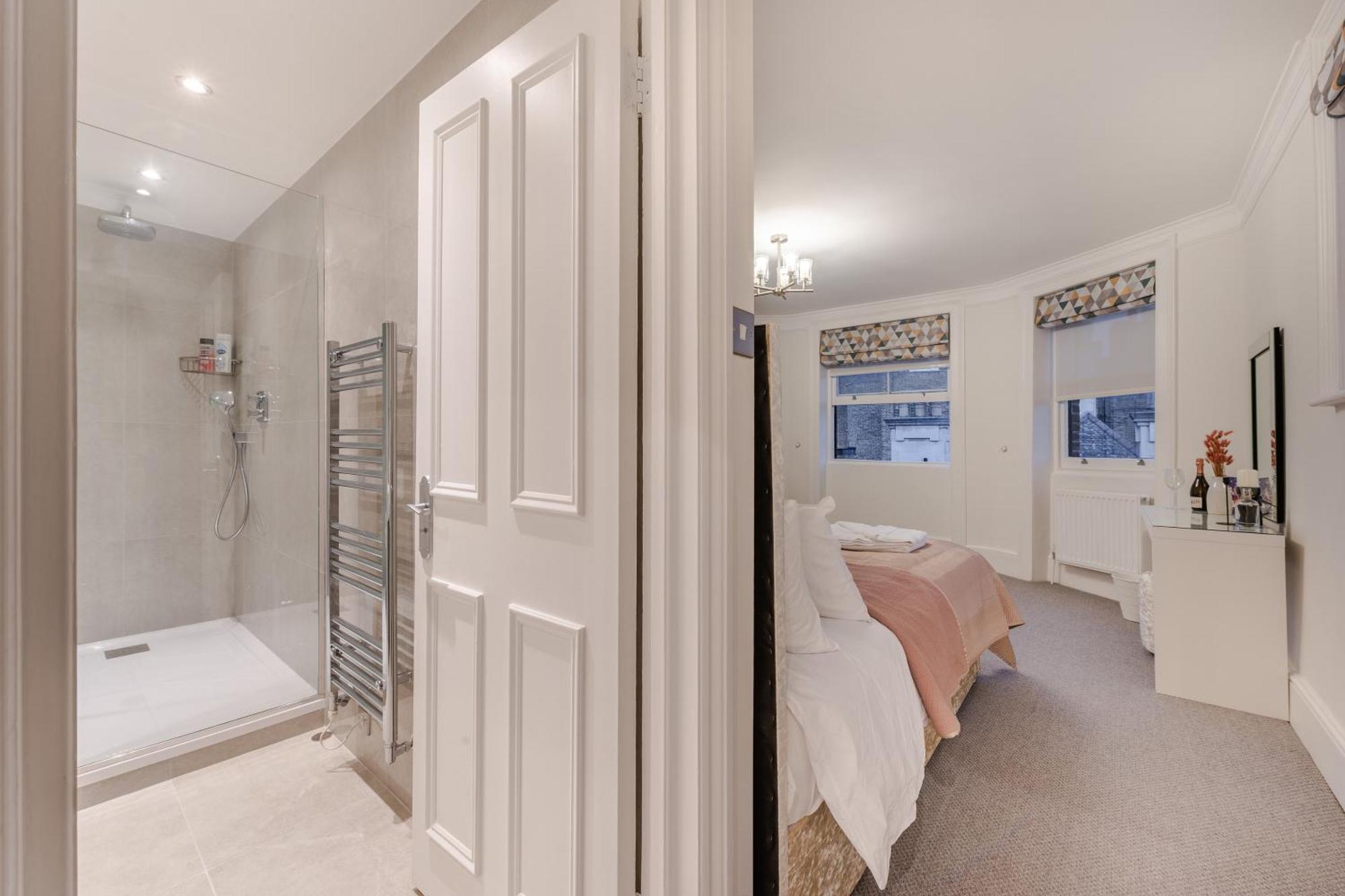 Apartment Modern Luxury 3bed 3bathroom Retreat 6hs London