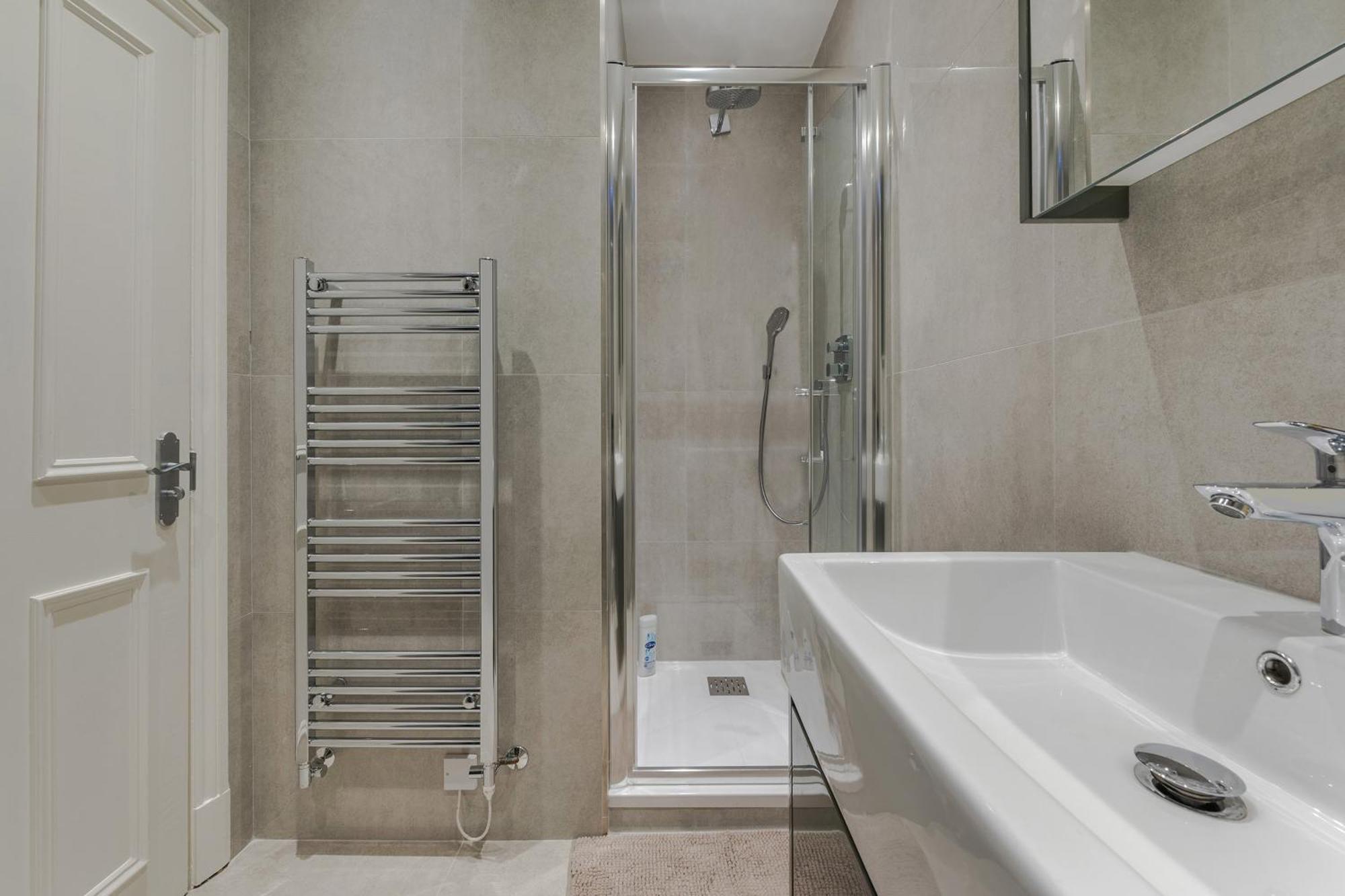 Appartement Modern Luxury 3bed 3bathroom Retreat 6hs