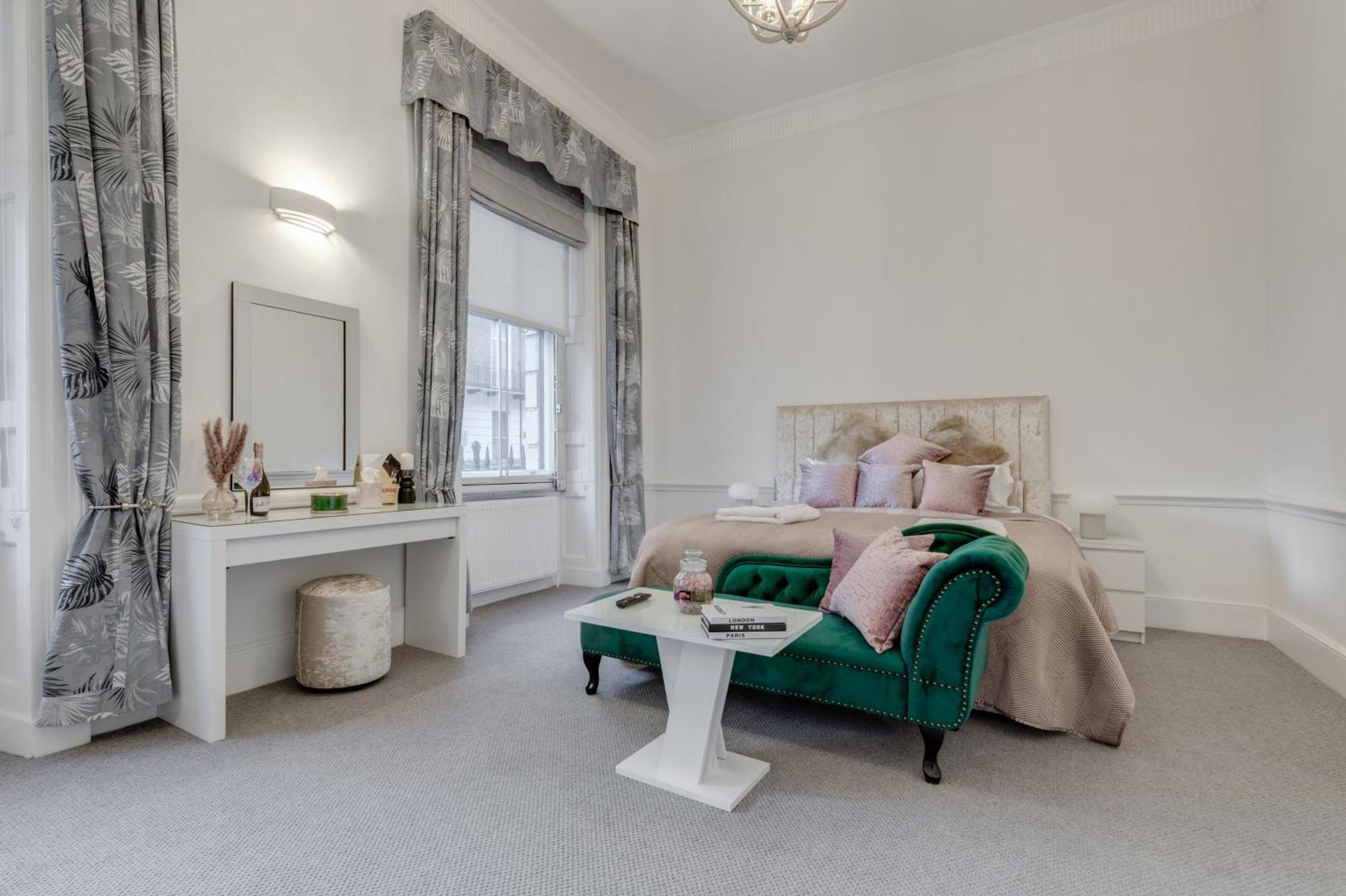 Stylish 3 Bedroom Luxury In Harley Street - 3hs Leilighet