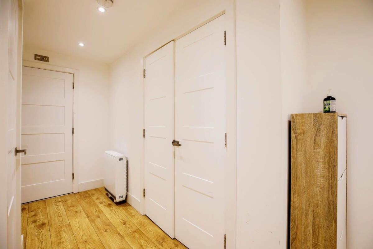 Modern 2br Flat Style And Comfort Combined Apartment