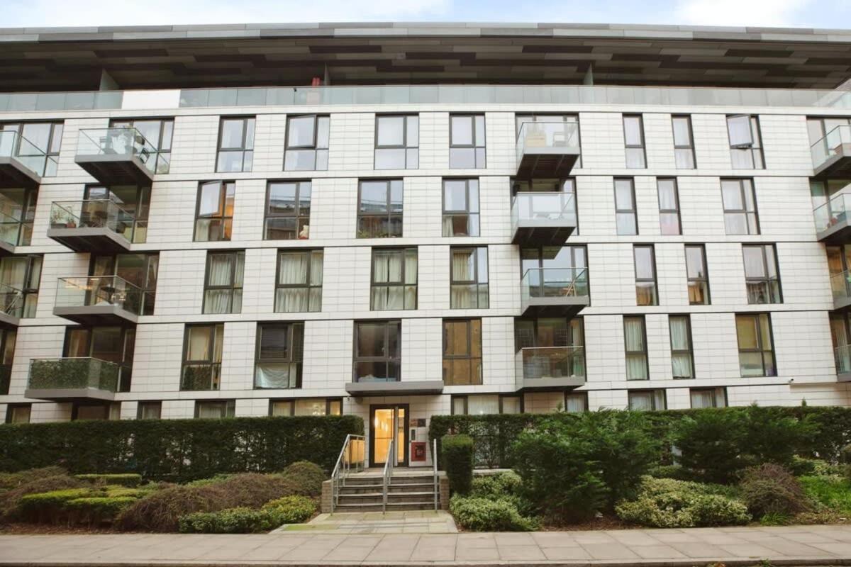 Modern 2br Flat Style And Comfort Combined Apartment *