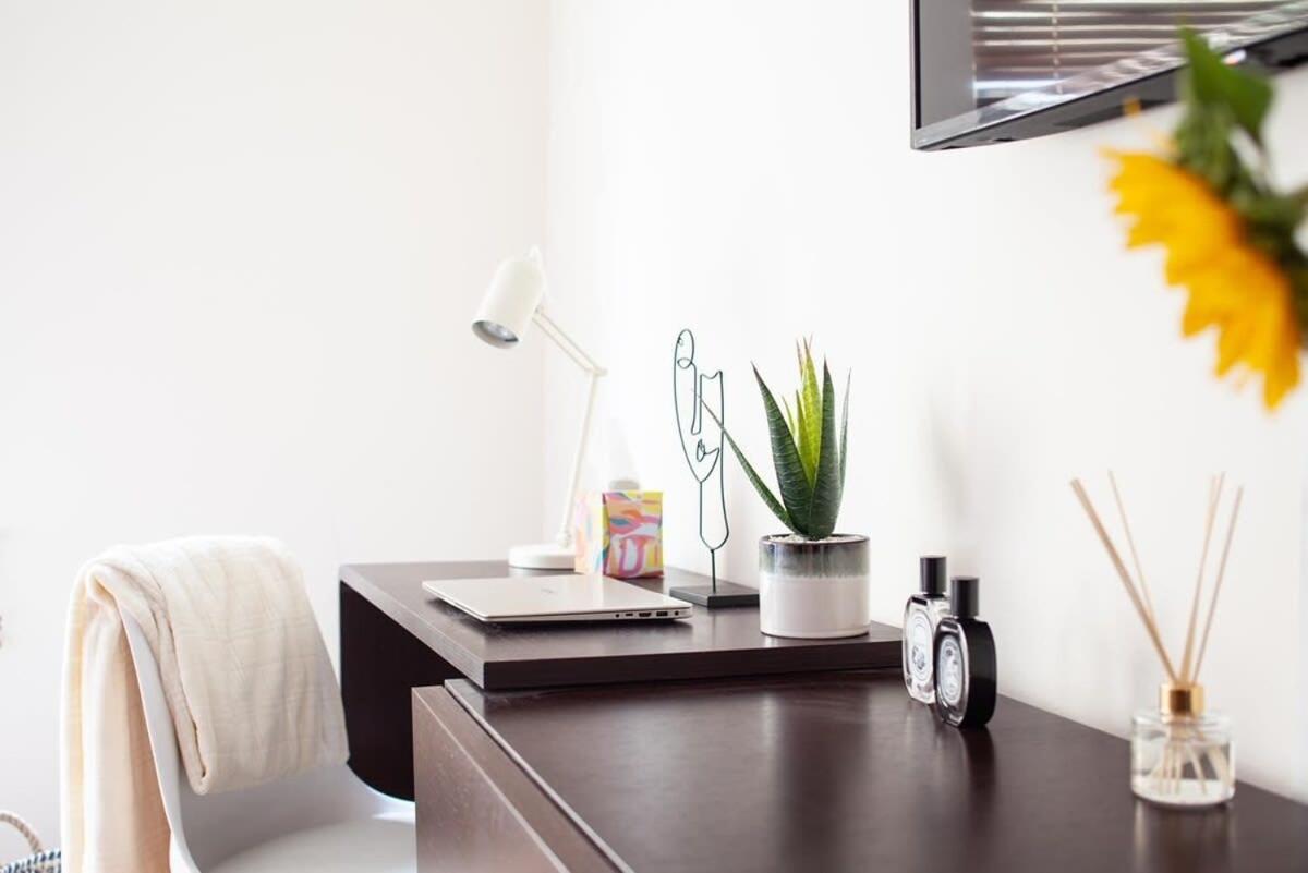 Appartamento Modern And Comfortable Air-conditioned 2br Flat
