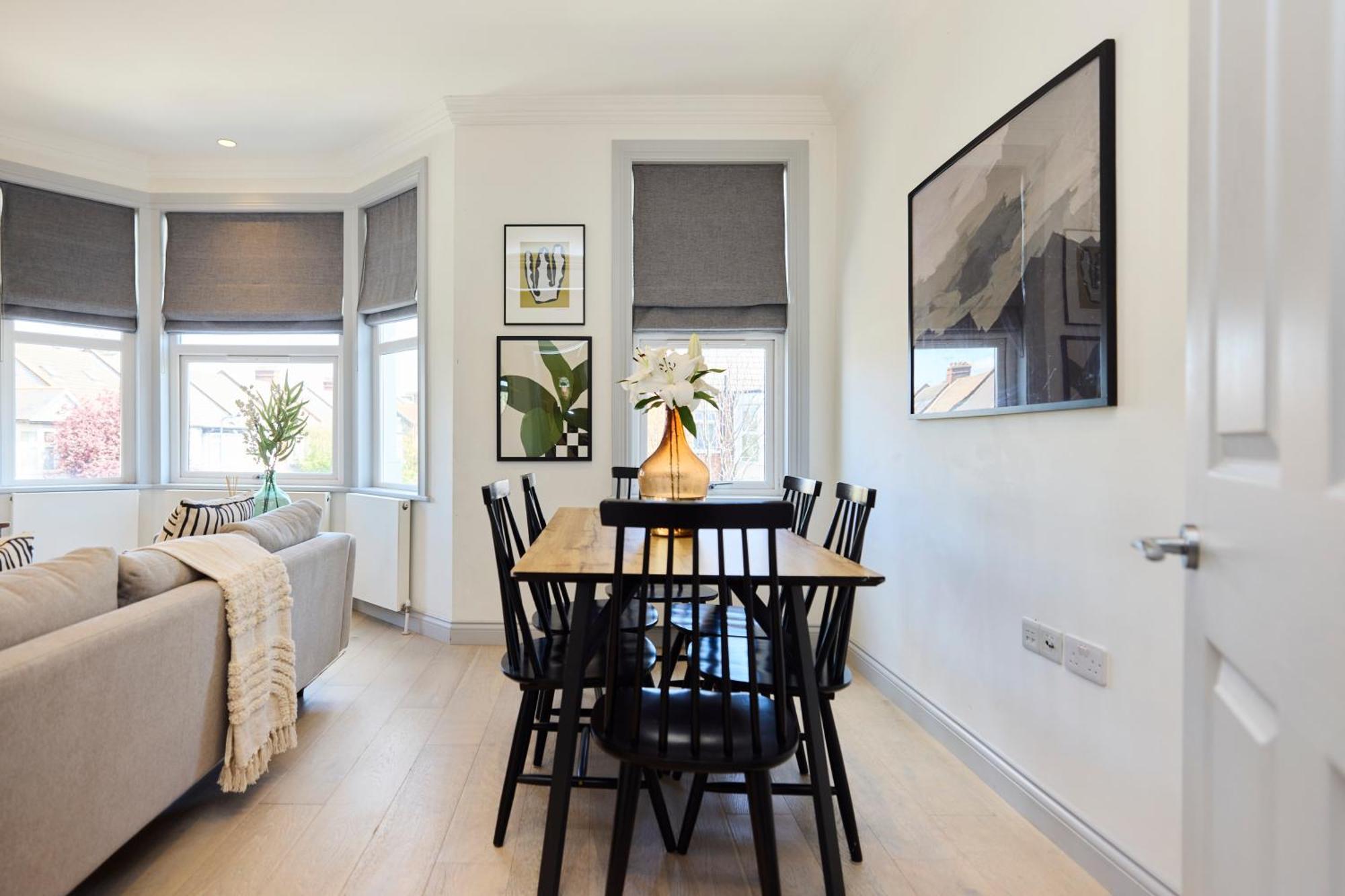 Apartment The Leghorn Quarters - Modern 3bdr With Balcony London