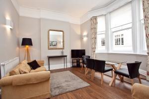 Ryder Street Chambers Apartment *