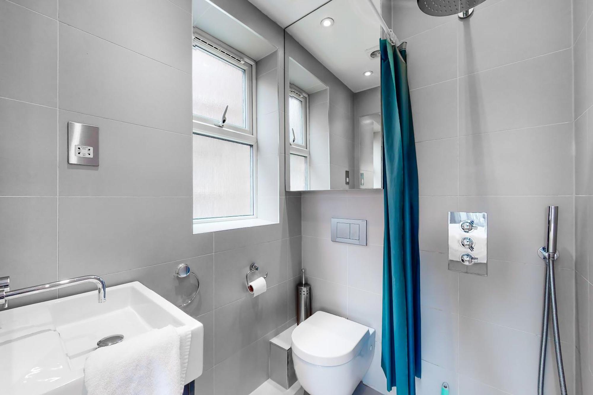 Modern 3 Bed In Hampstead London