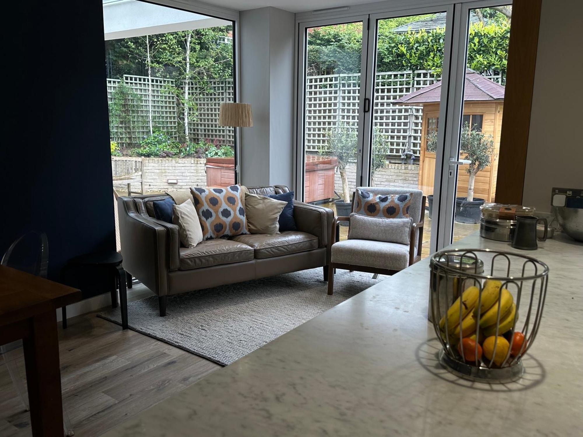 Wimbledon Tennis House With Hot Tub; 4 Minute Walk * Londra