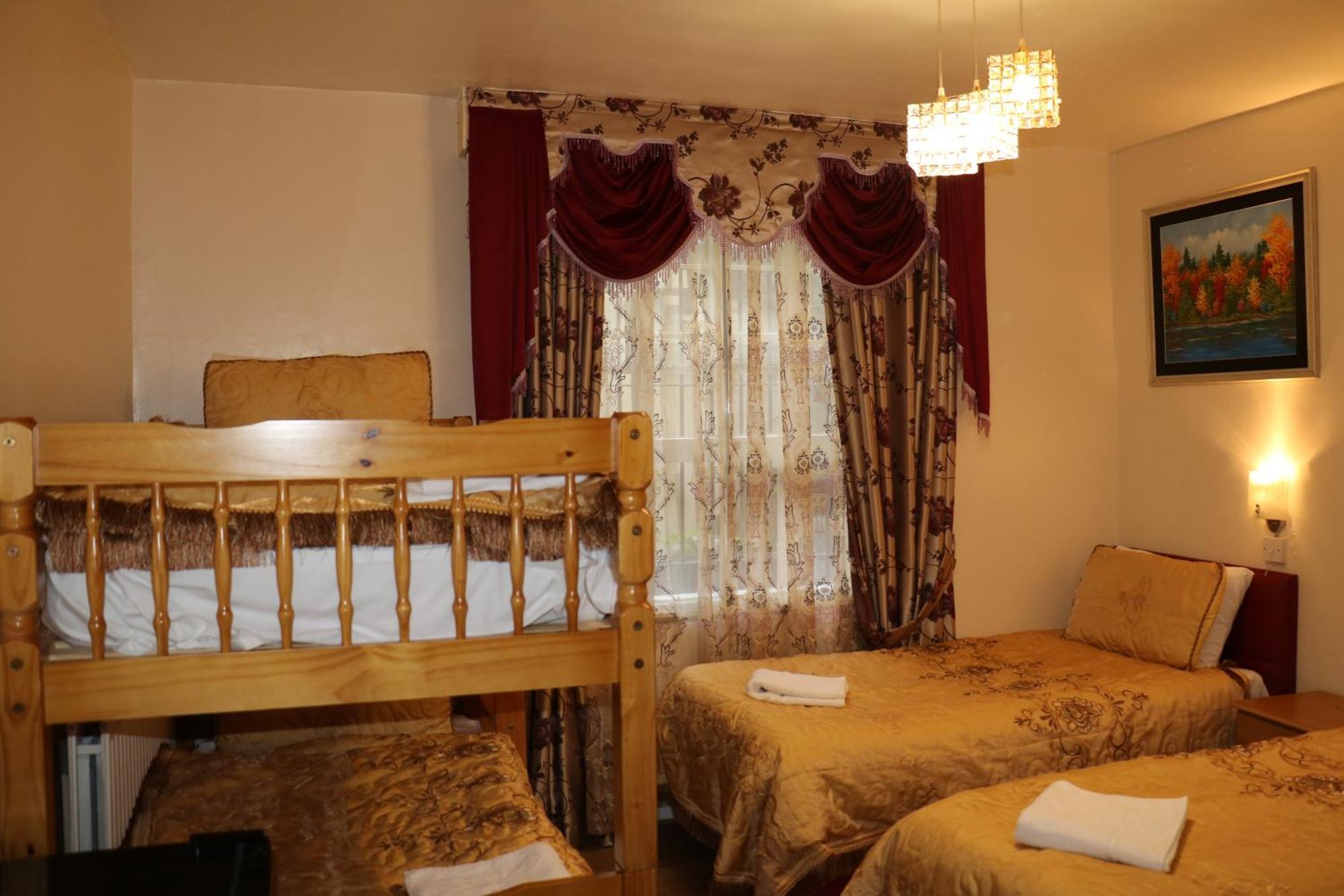 Pensionat Barry House 3*
