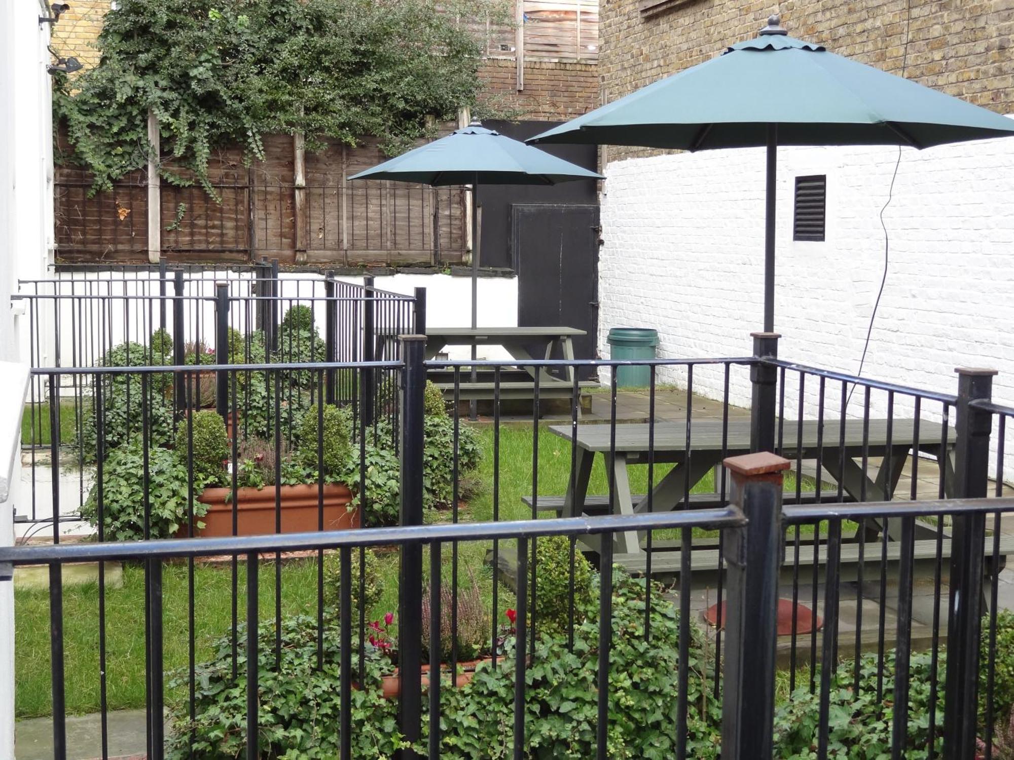 Apartment Studios2let - North Gower *