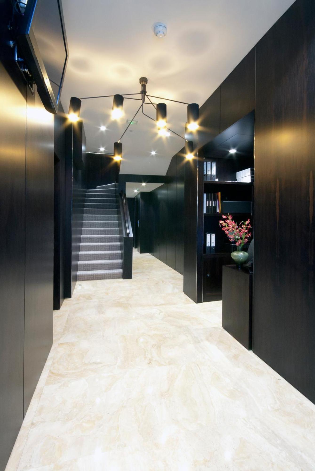 Aparthotel Claverley Court Knightsbridge London