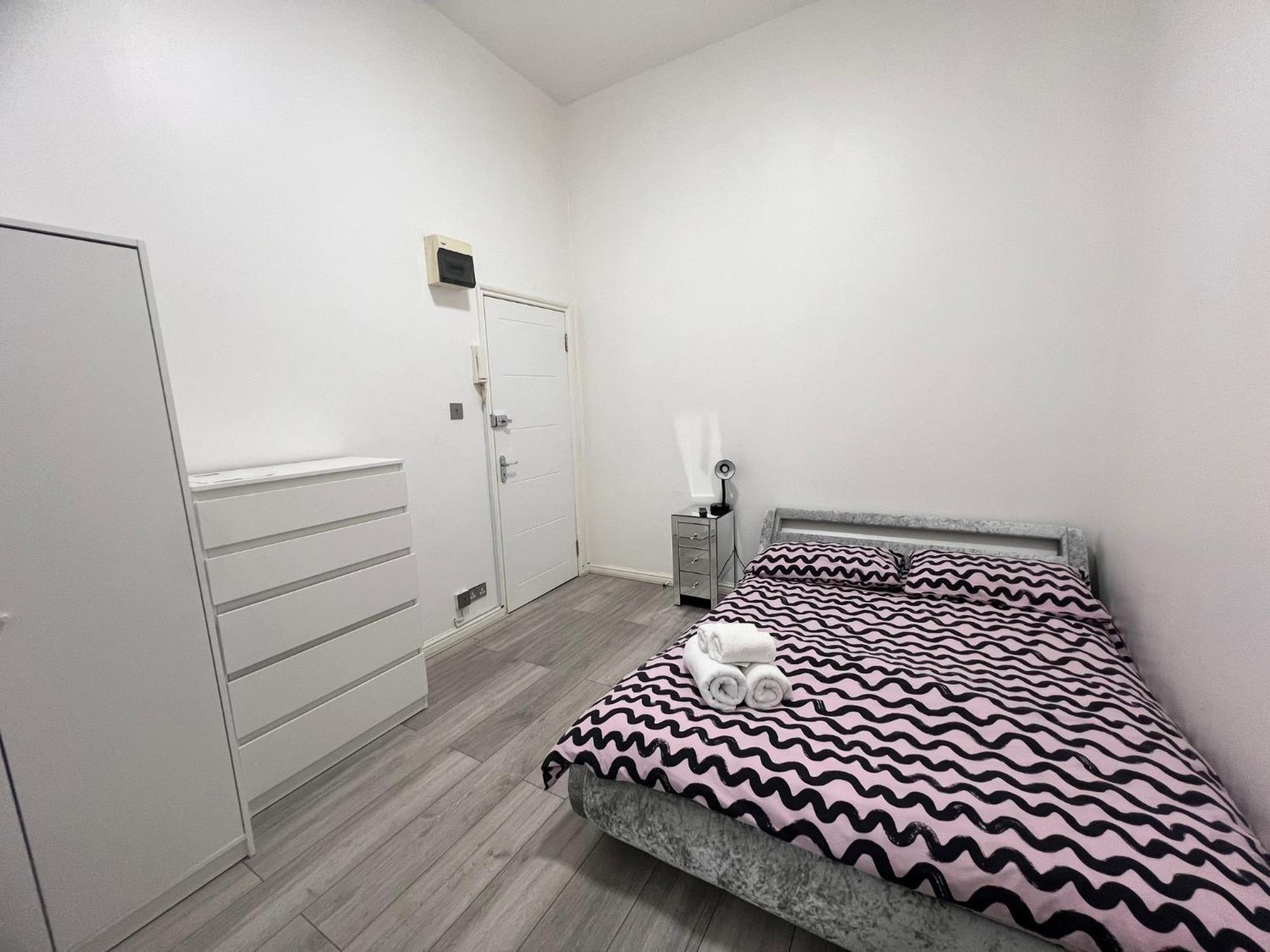 Leilighet Comfy - Finchley Road London