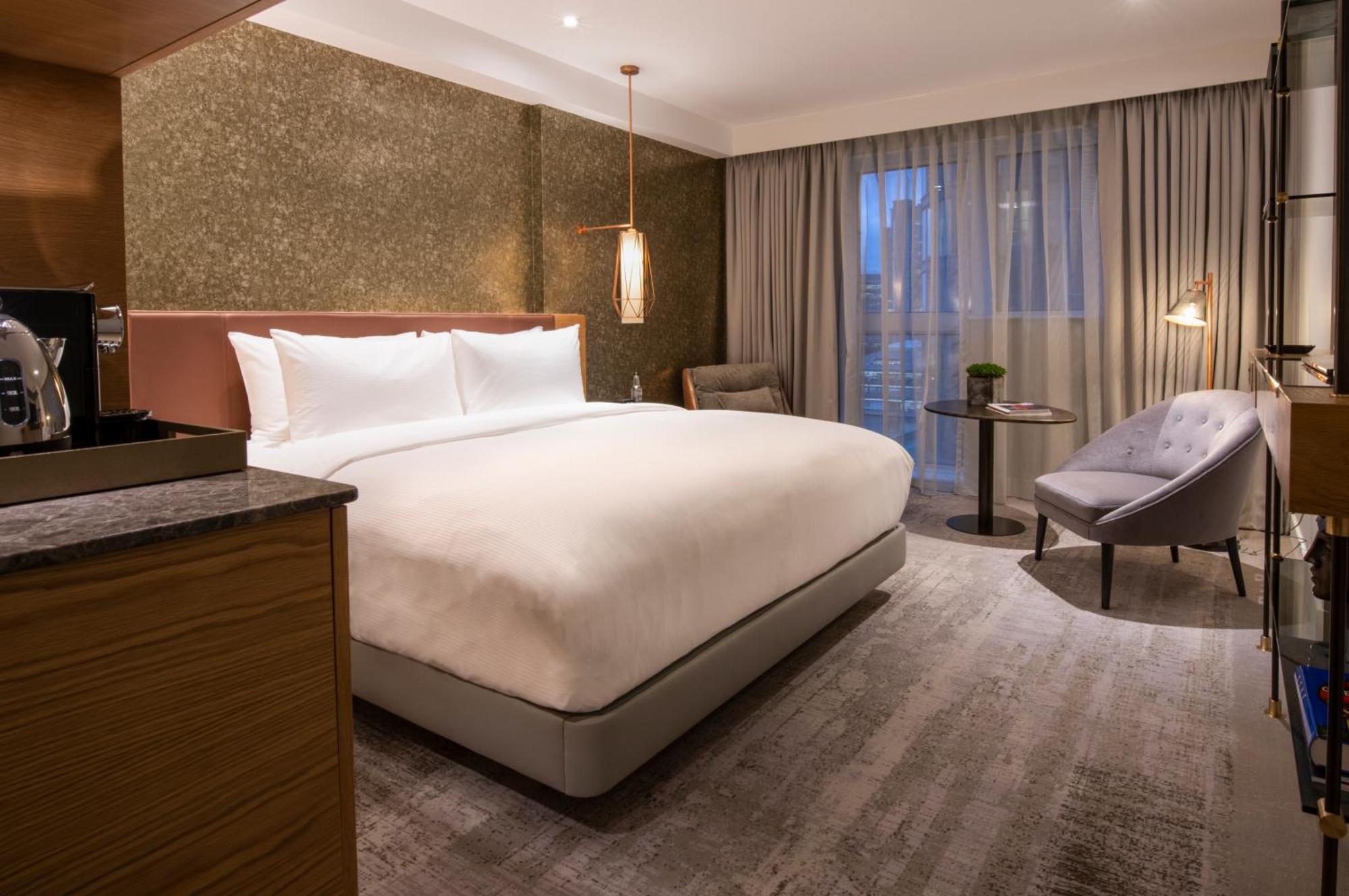 Hotel Lincoln Plaza London, Curio Collection By Hilton 4*