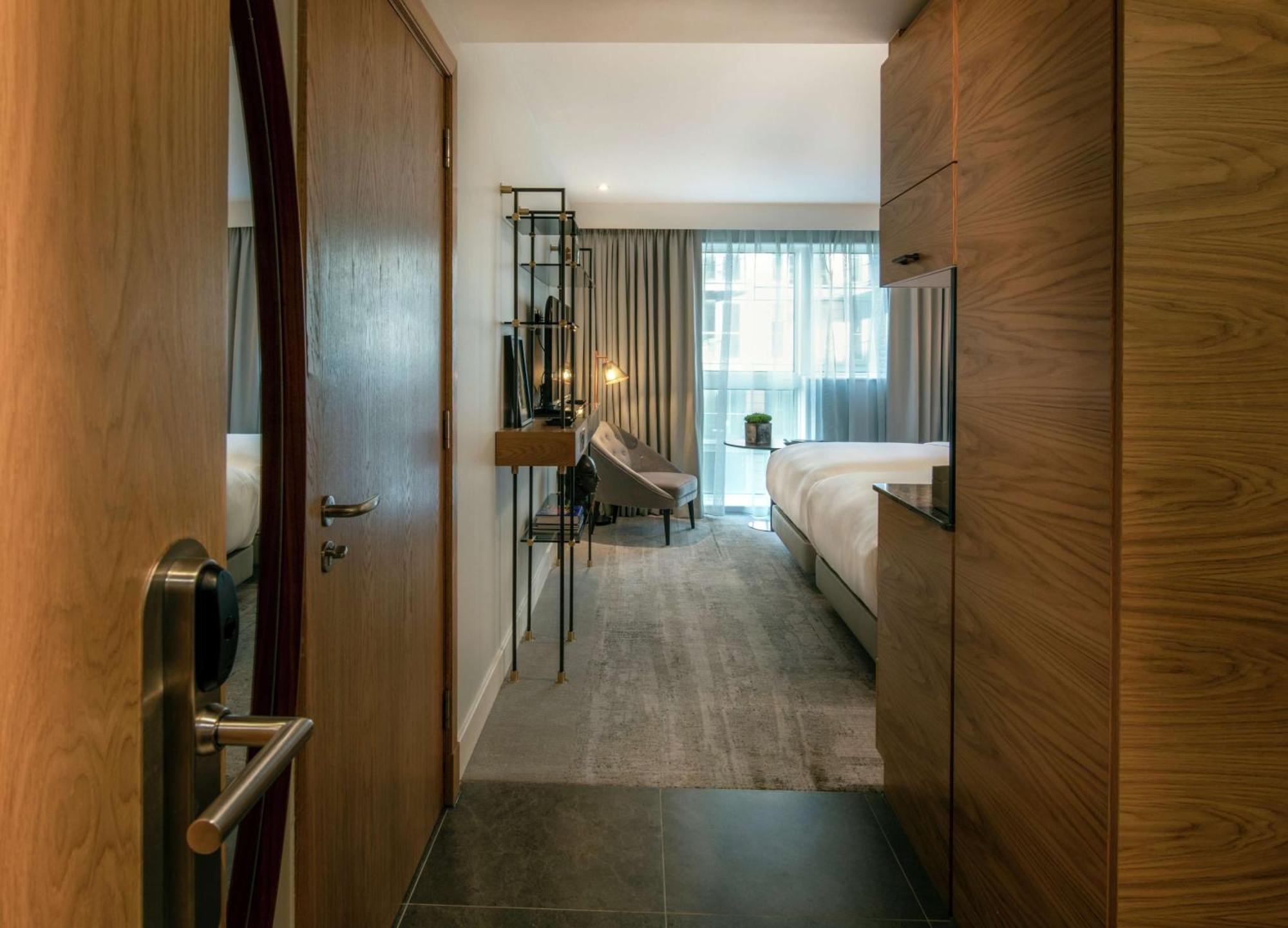Hotel Lincoln Plaza London, Curio Collection By Hilton 4*