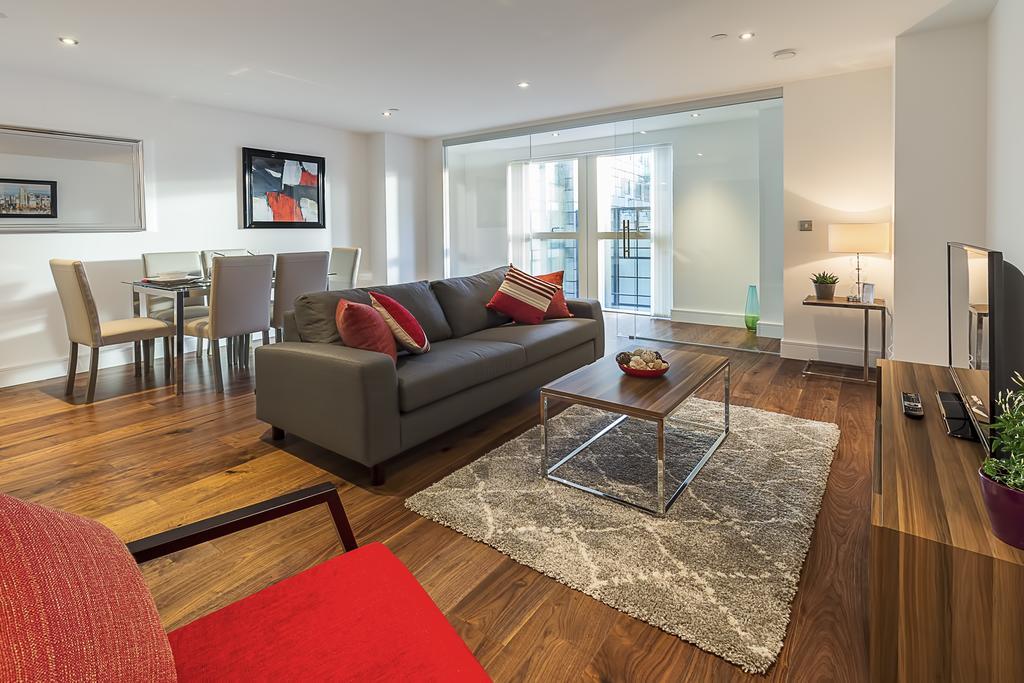 Lincoln Plaza Apartment London