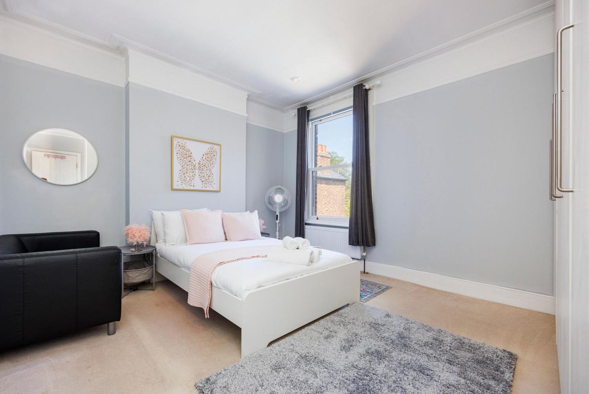 Vakantiehuis 6 Bedroom House By Av Acton Sleeps 11 Free Parking Londen