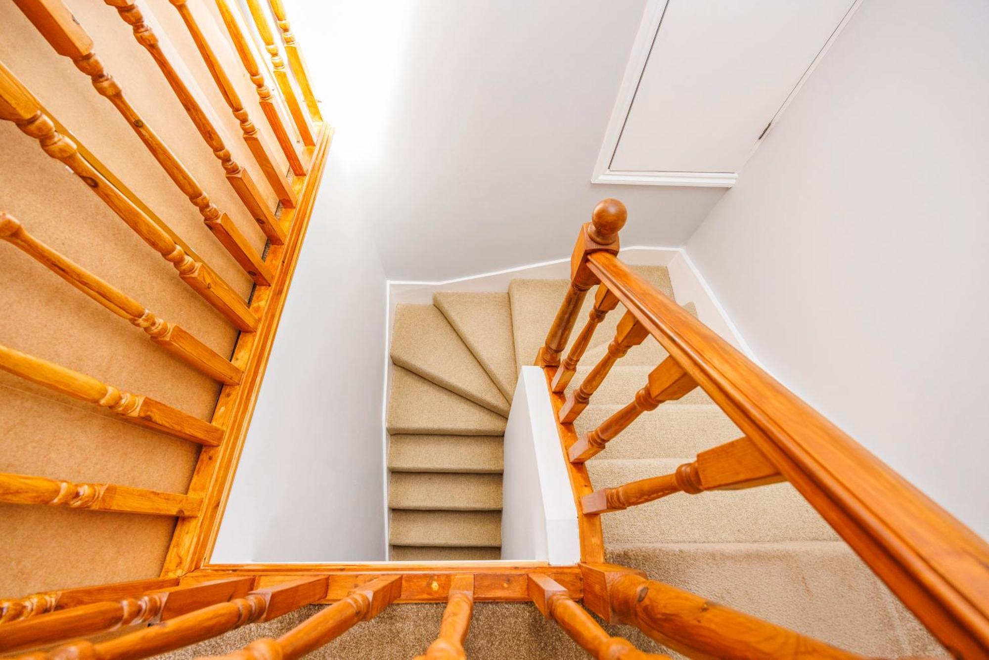 6 Bedroom House By Av Acton Sleeps 11 Free Parking Londen