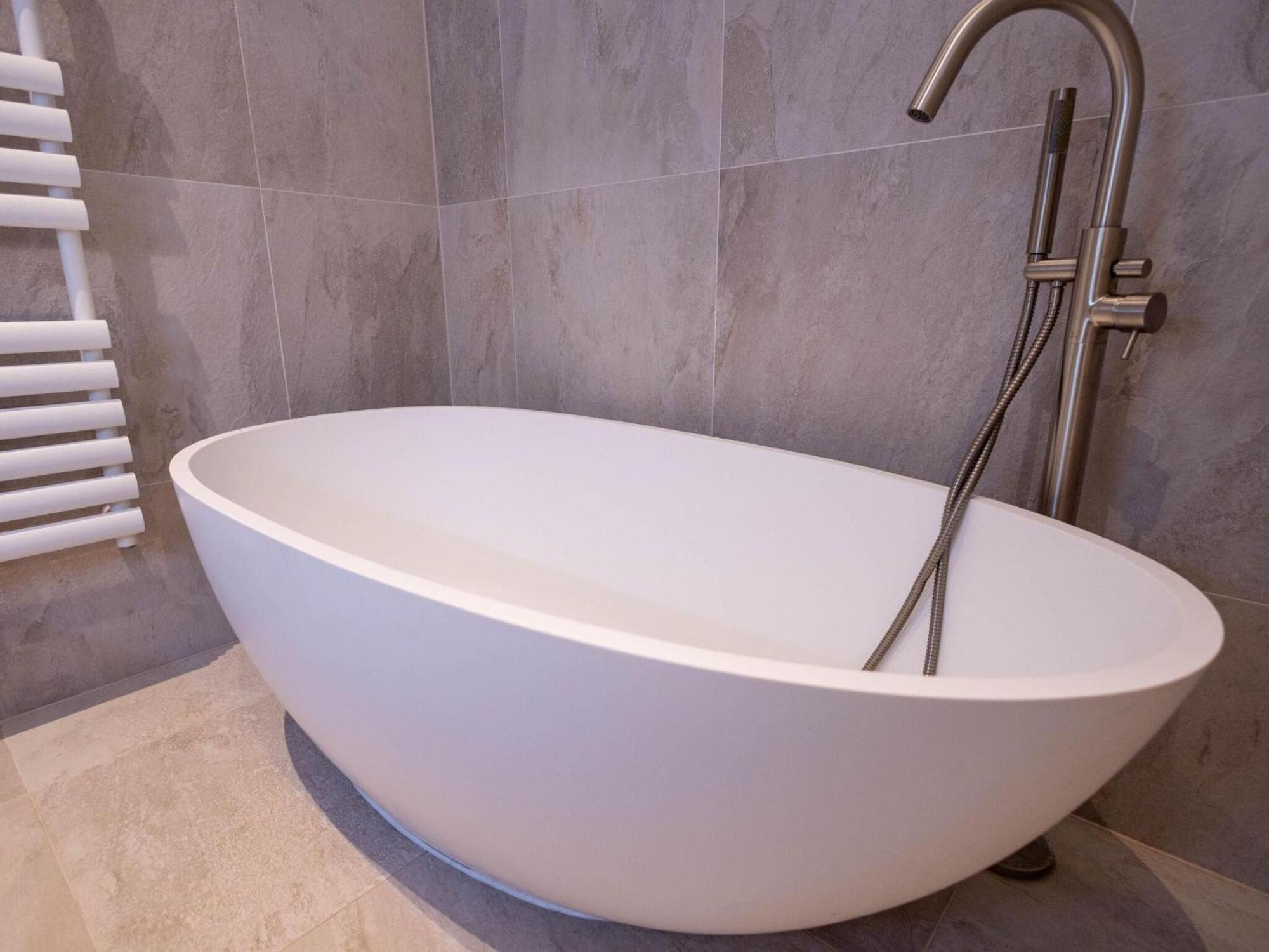 Appartement The Arches Luxurious Three Bedroom Close To Hampstead Heath With Garden Balcony And Courtyard Londen
