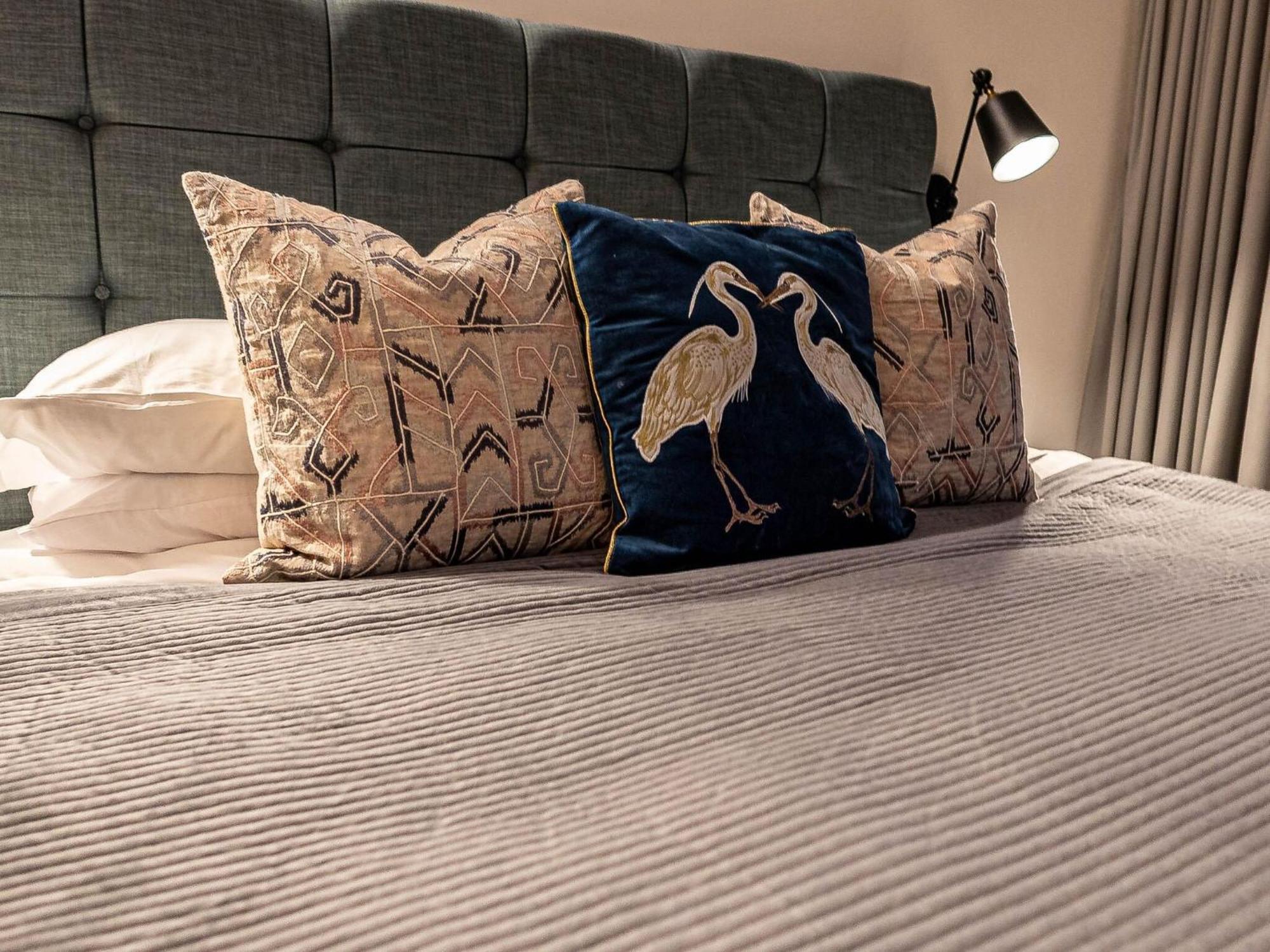 Appartement The Arches Luxurious Three Bedroom Close To Hampstead Heath With Garden Balcony And Courtyard Londen