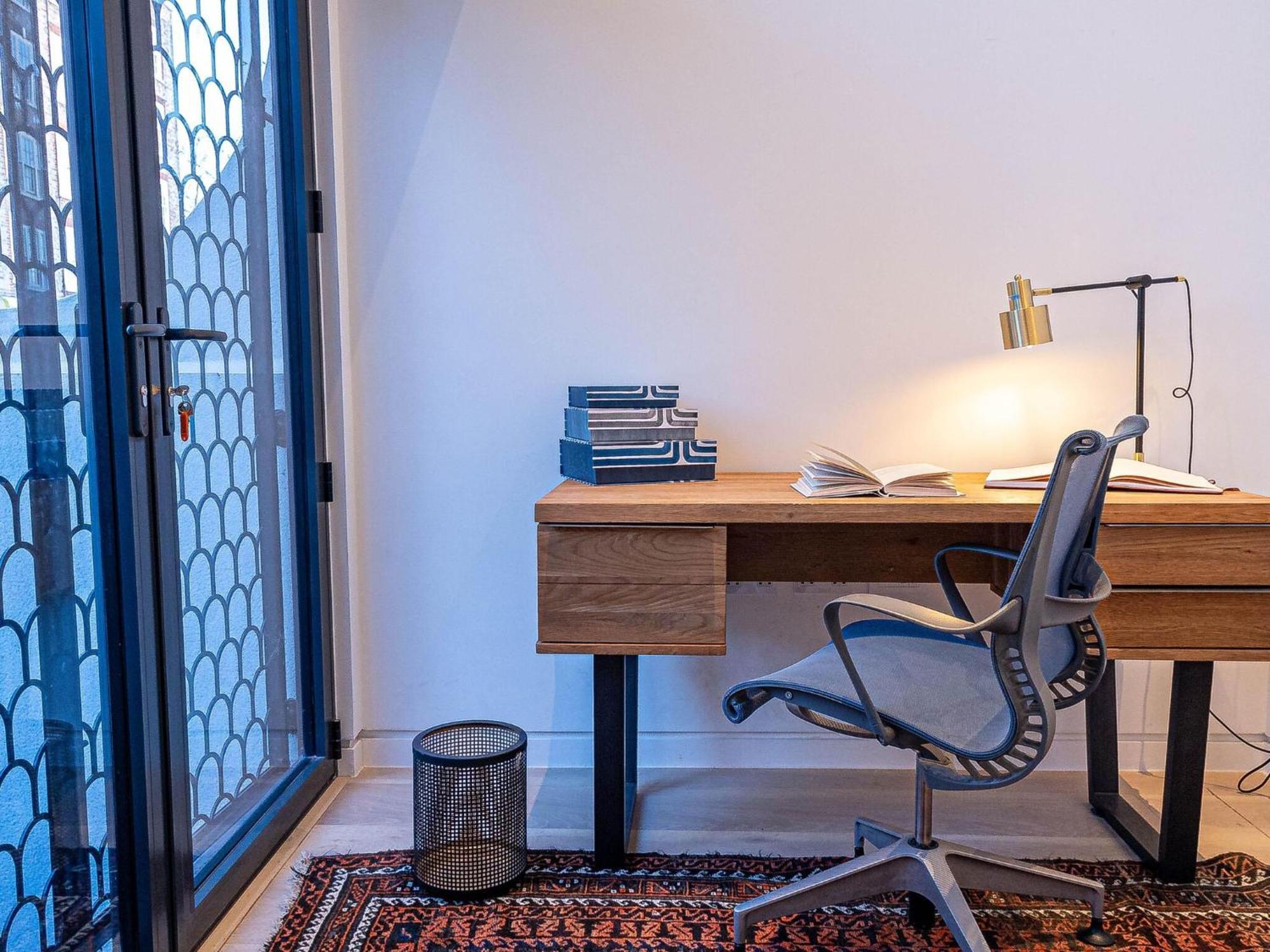 The Arches Luxurious Three Bedroom Close To Hampstead Heath With Garden Balcony And Courtyard Londen