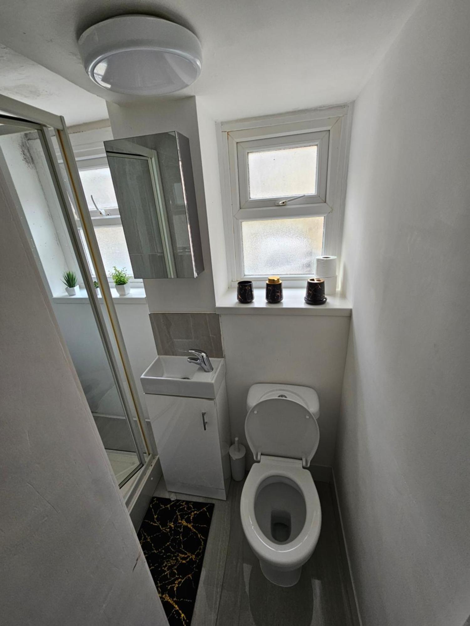 Apartment Cozy Ground-floor Studio, Excellent Access