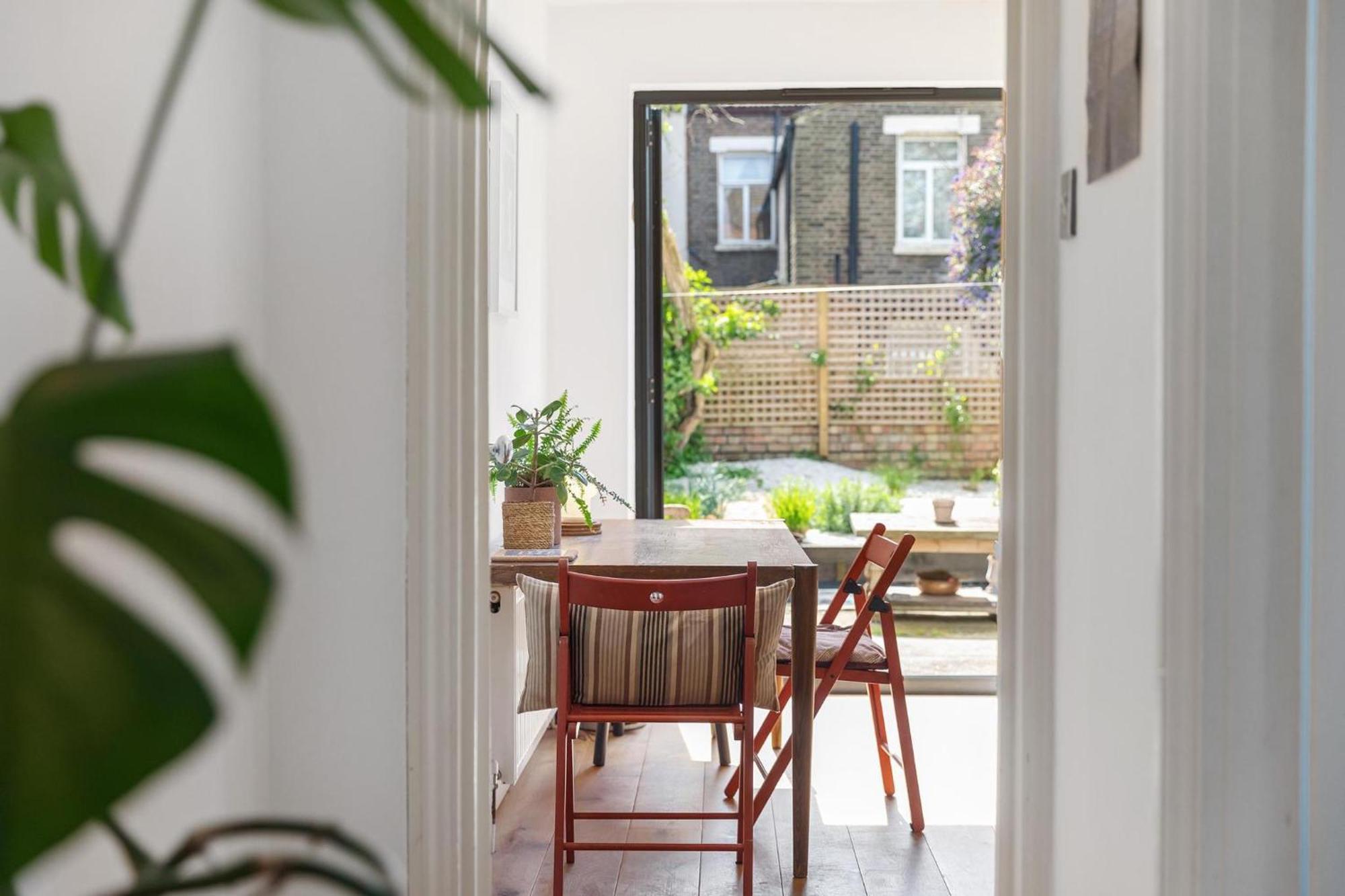 Lejlighed 1 Bed & Garden, Sunny Artist Flat - 20mins To London