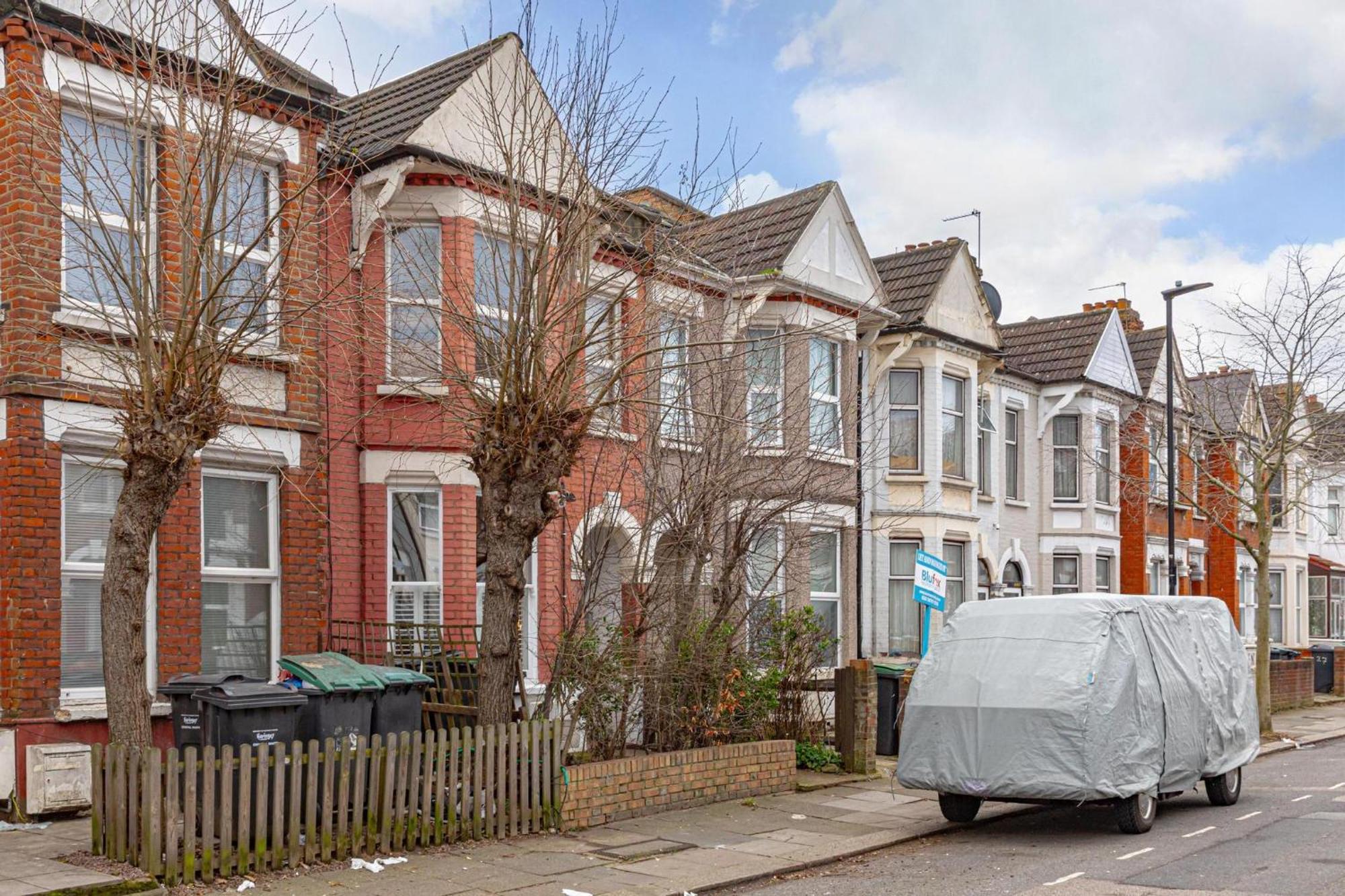 Appartamento Garden Flat. Tottenham Hale. 20mins2central Londra