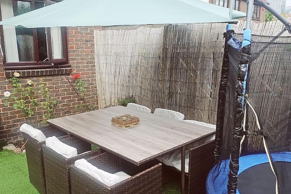 Cosy House Close To Bridge London