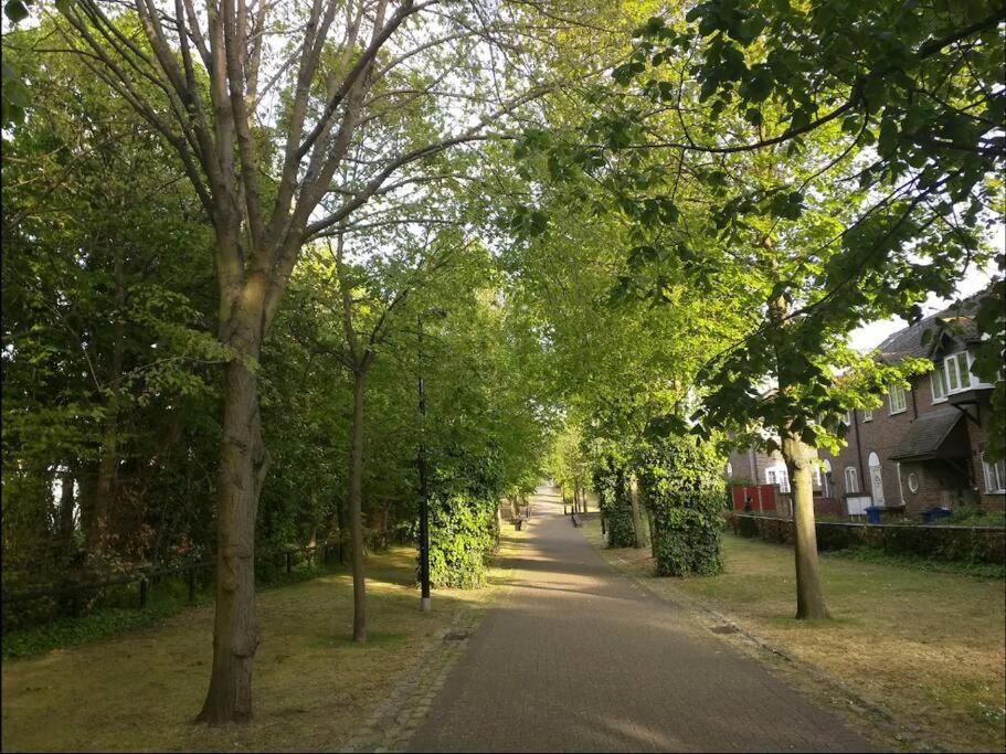 Cosy House Close To Bridge London