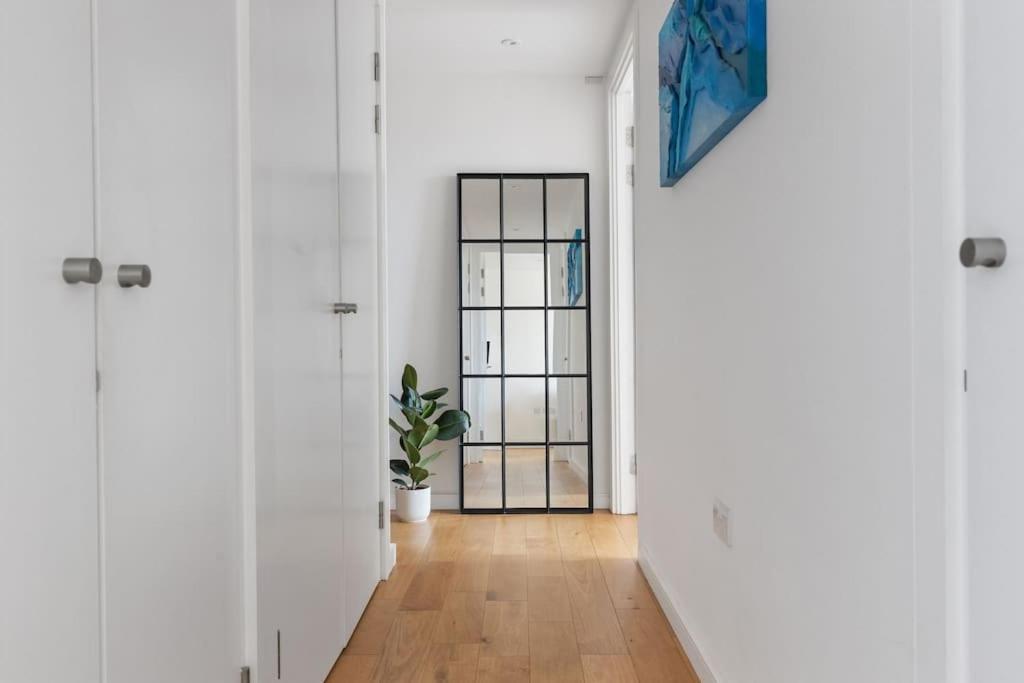 Leilighet Modern New 1-bedroom Stunning Views *