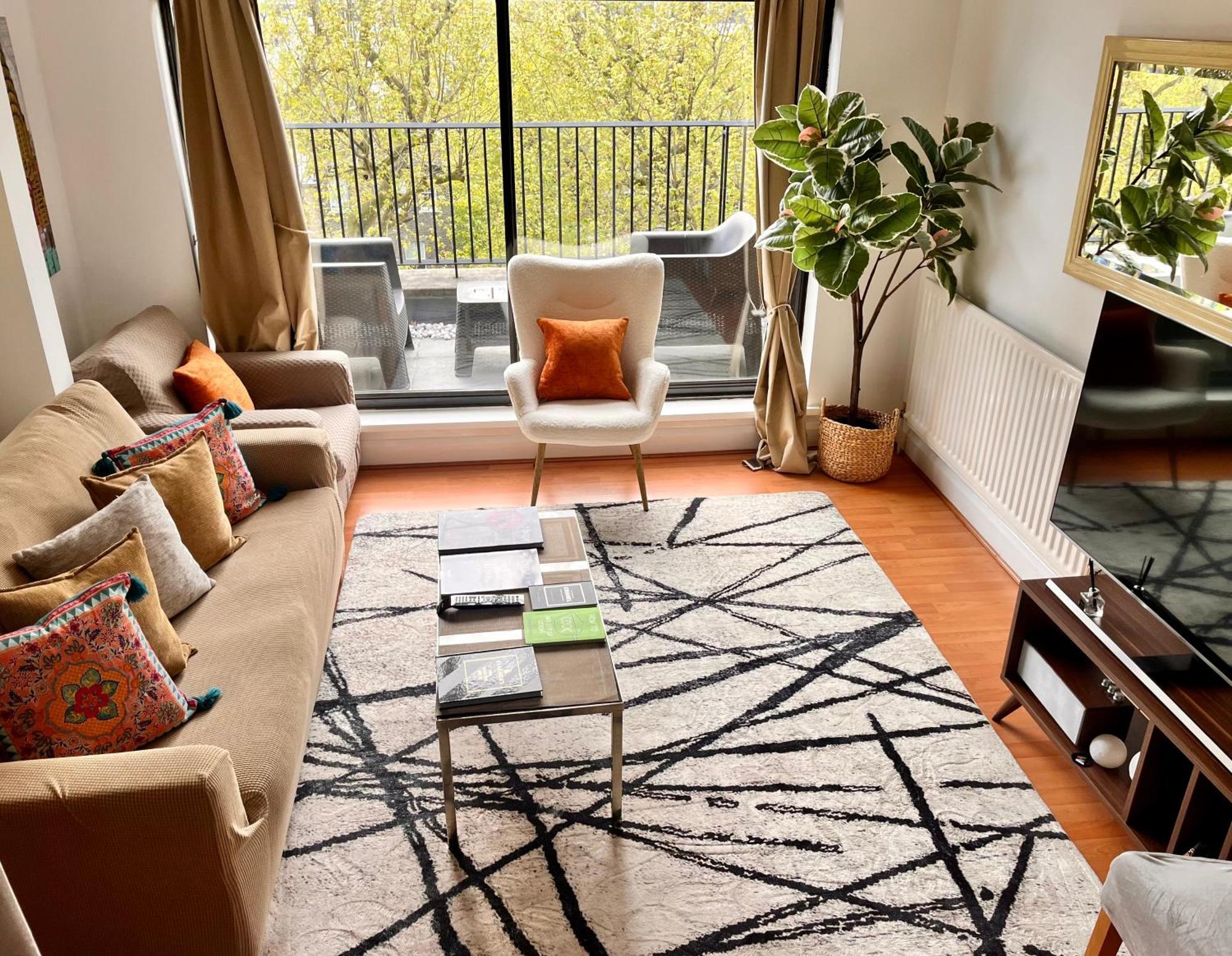 Appartement Hyde Park,2 Bedrooms 2bathrooms, Perfect For Families! *