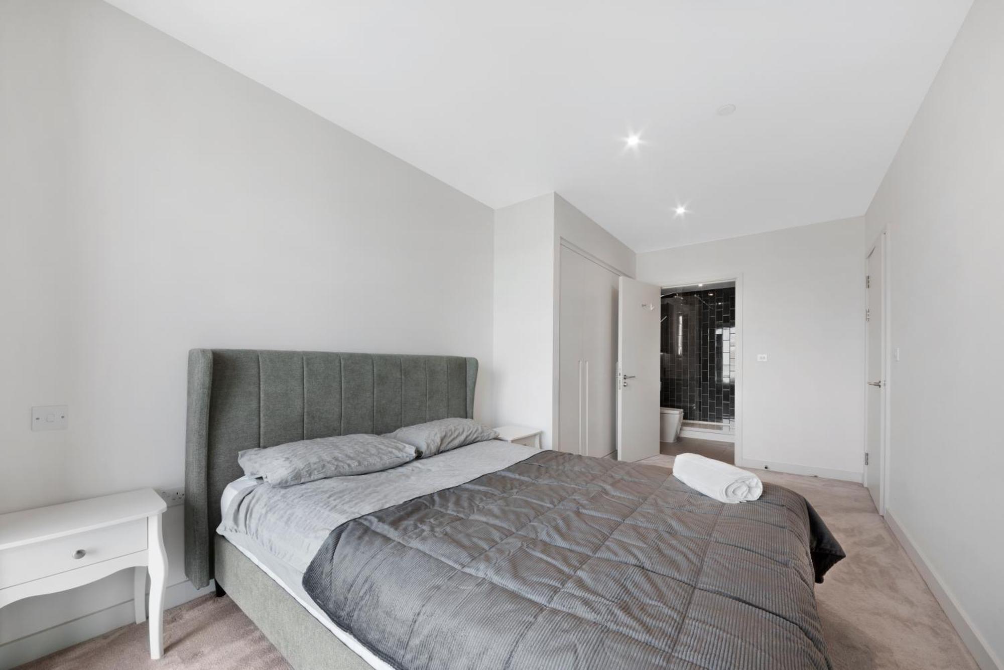Apartment Excel 2 Bedroom Near Aiport And O2 Arena