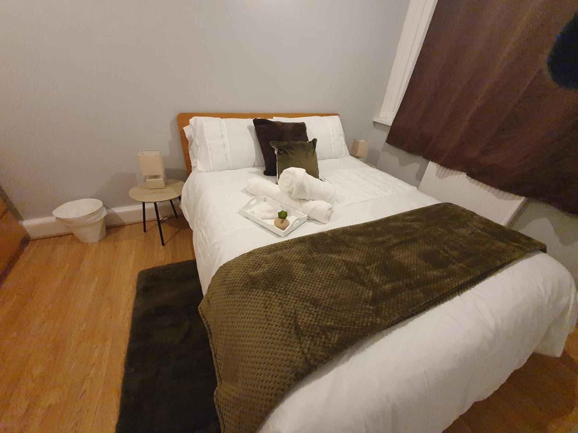 Guest house Yolo House *