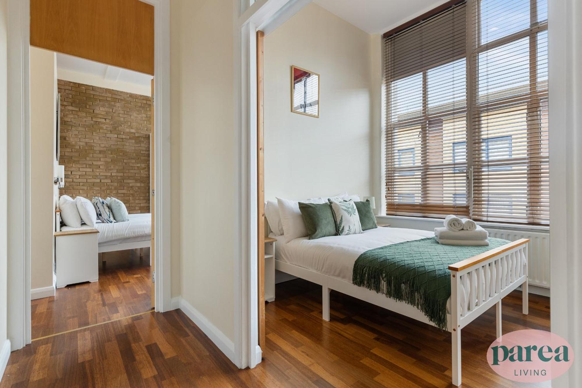 Lejlighed Parea Living - Spacious 3 Bed Flat, Canary Wharf Views With Parking *