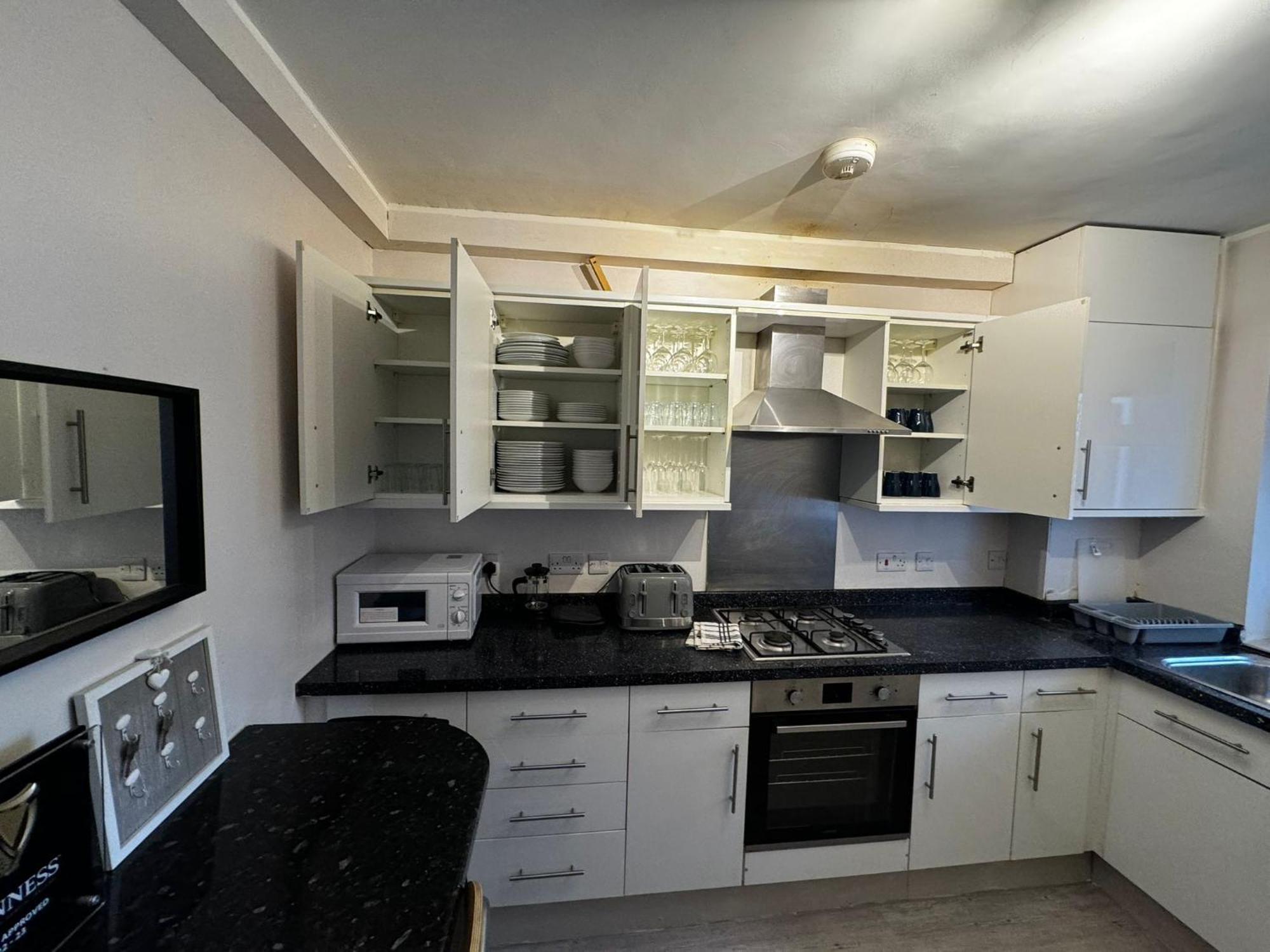 Apartment Cricklewood London