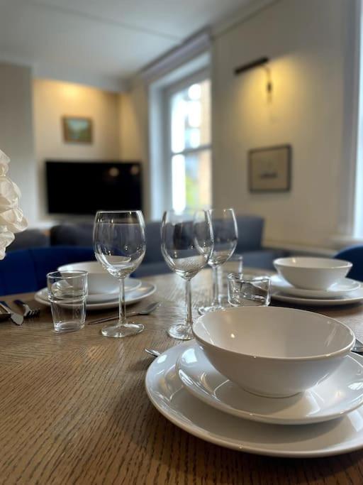 Appartement Old School Grandma Experience ! Londen