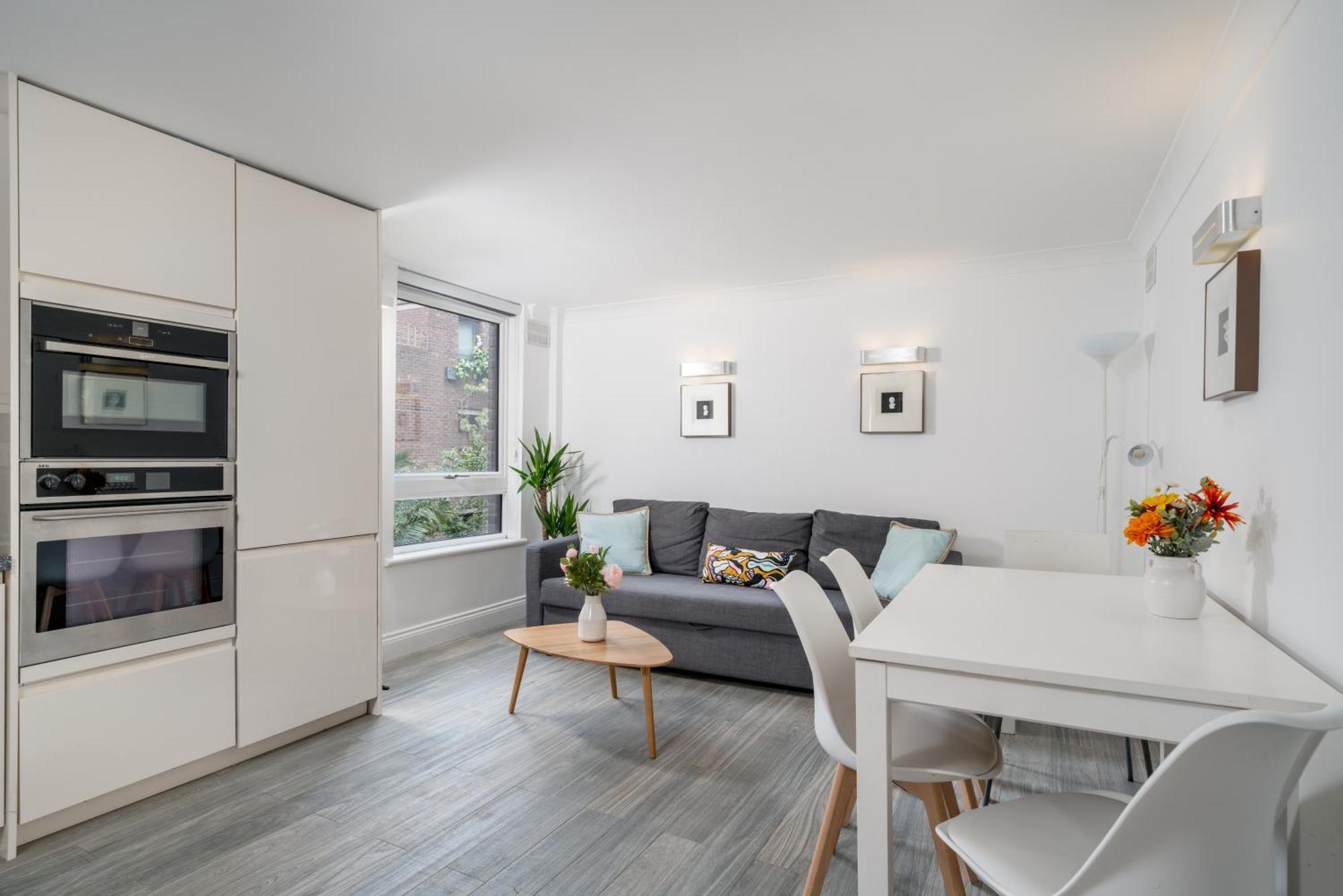 Apartment Beautiful & Serene Flat In The Heart Of *