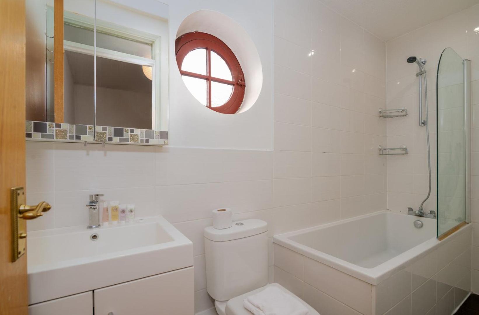 Pensionat Guestready - 4br In Surrey Quays Canada Water