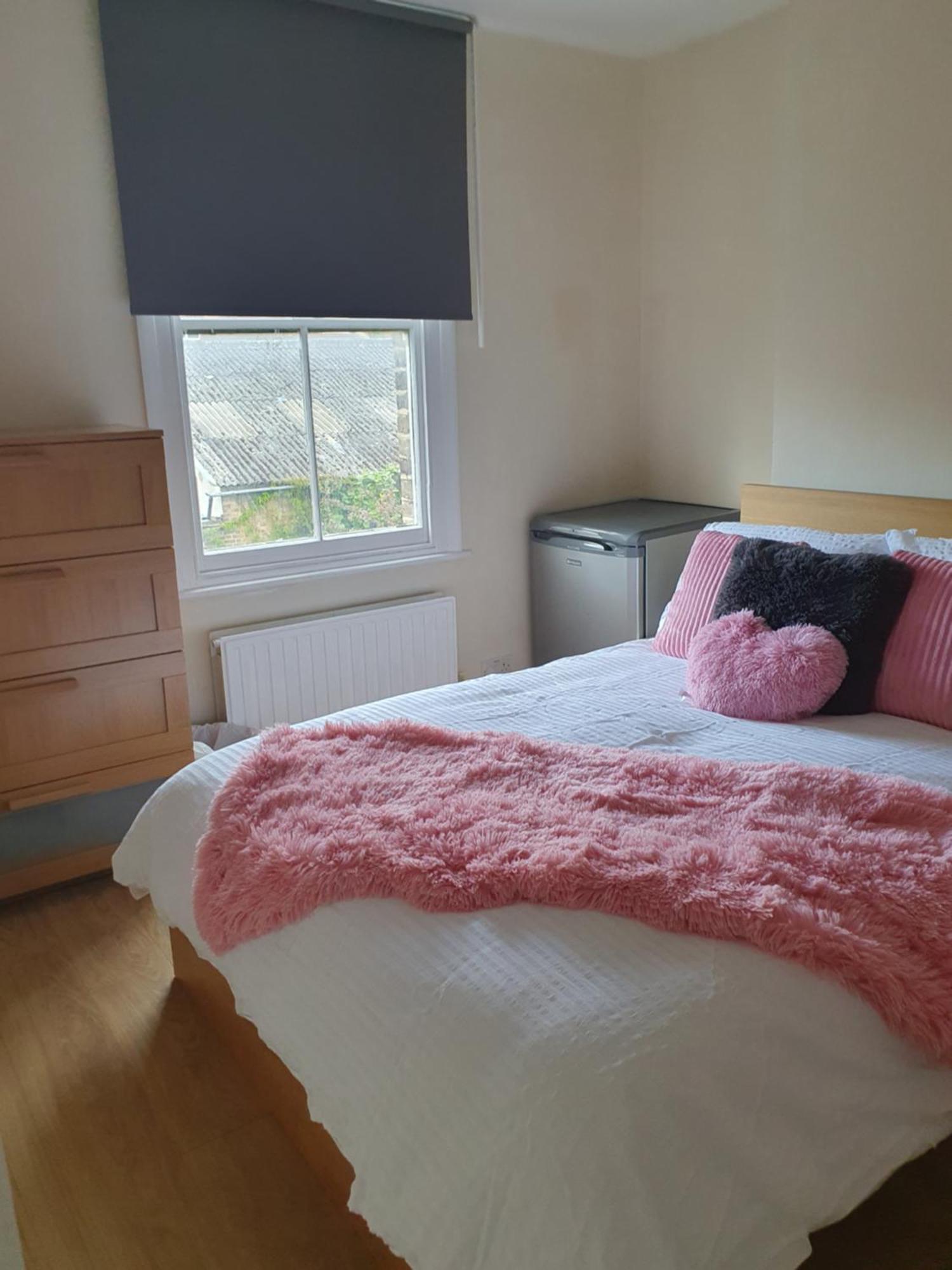 Comfy Bedroom D Londen